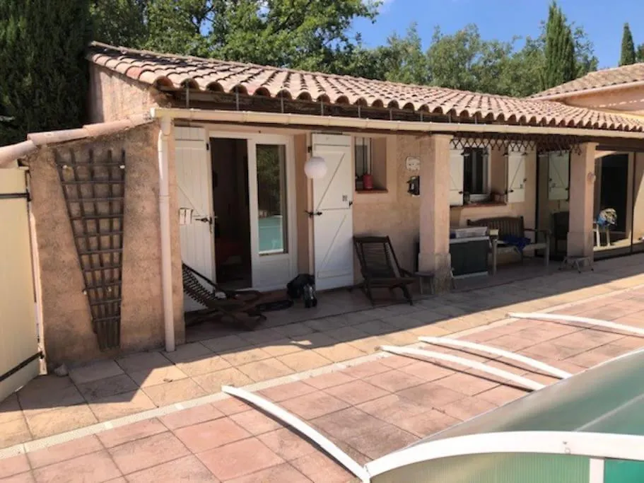 Propriete Avec Deux Logements Forcalqueiret France