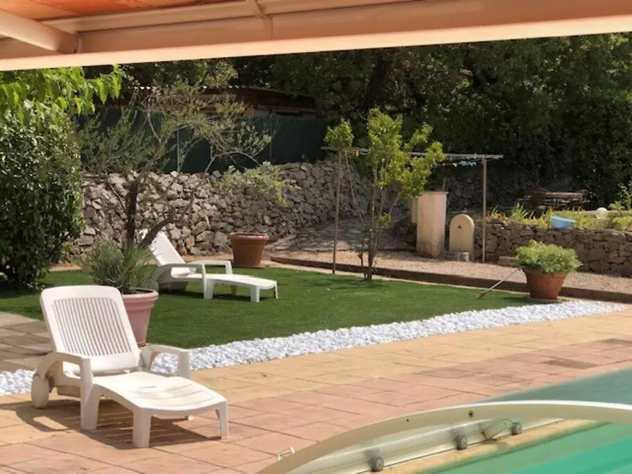 Propriete Avec Deux Logements Forcalqueiret